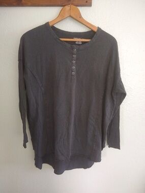 American Eagle Charcoal Gray/Black Casual Crewneck Top